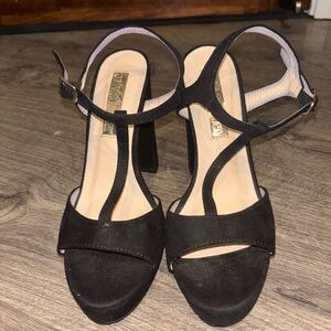 Olivia Miller Elegant Black Heels